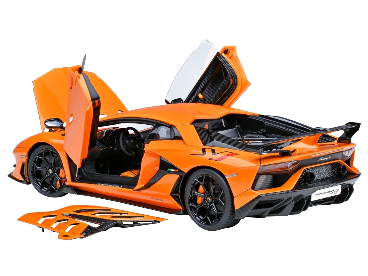 LAMBORGHINI AVENTADOR SVJ ARANCIO ATLAS PEARL ORANGE 1/18 MODEL BY