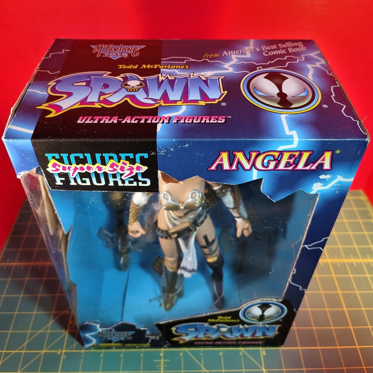 ANGELA McFARLANE SPAWN SUPER SIZE ULTRA-ACTION FIGURES 13' 1996