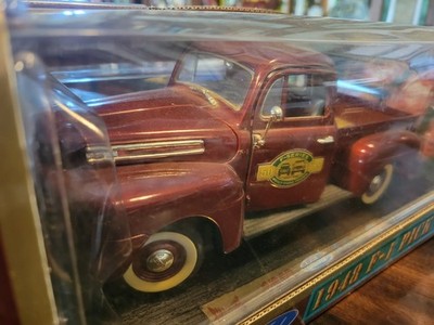 Road Legends 1948 Ford F-1 Pick up 50th Anniversary Diecast Truck