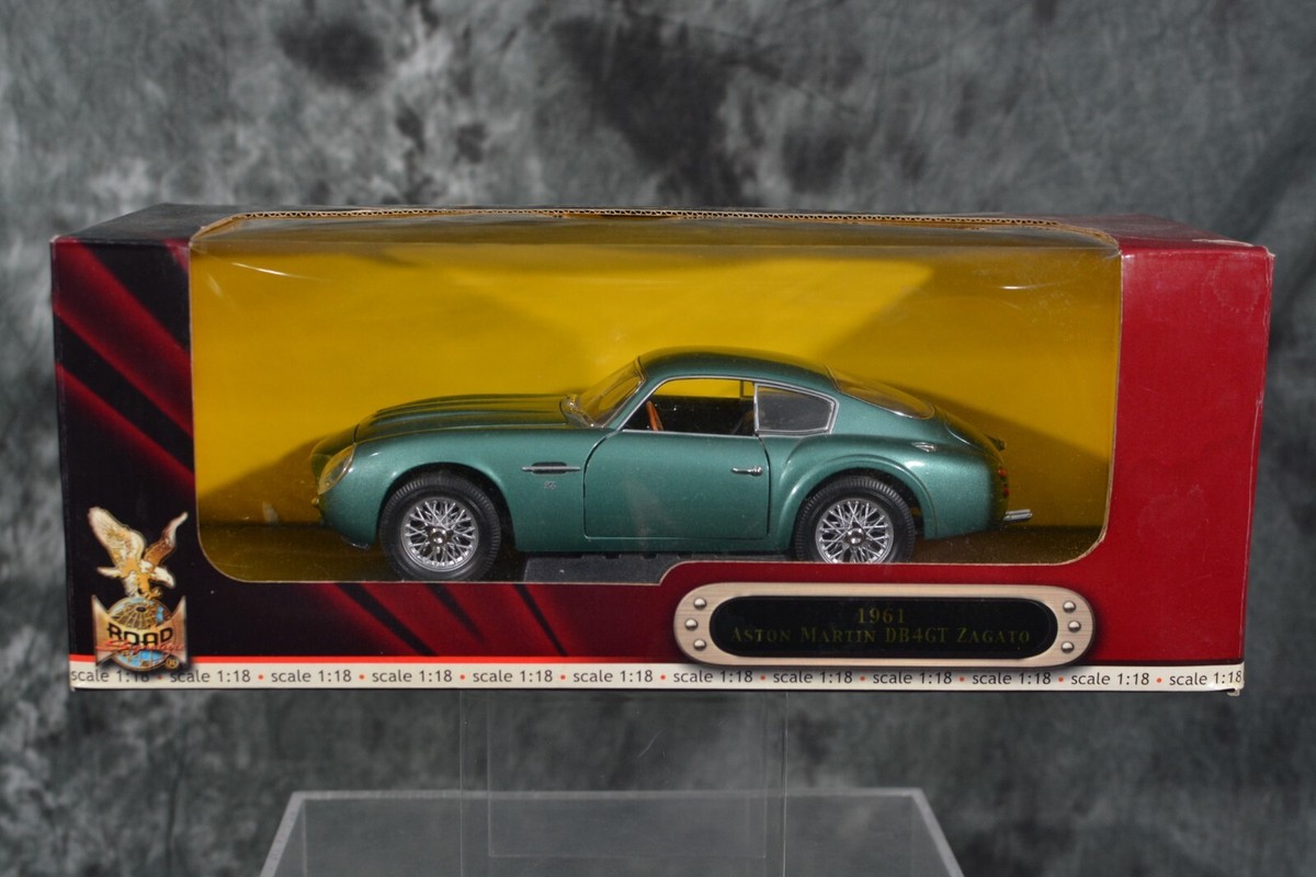 Road Signature Die Cast 1:18 Scale Car 1961 Aston Martin DB4GT