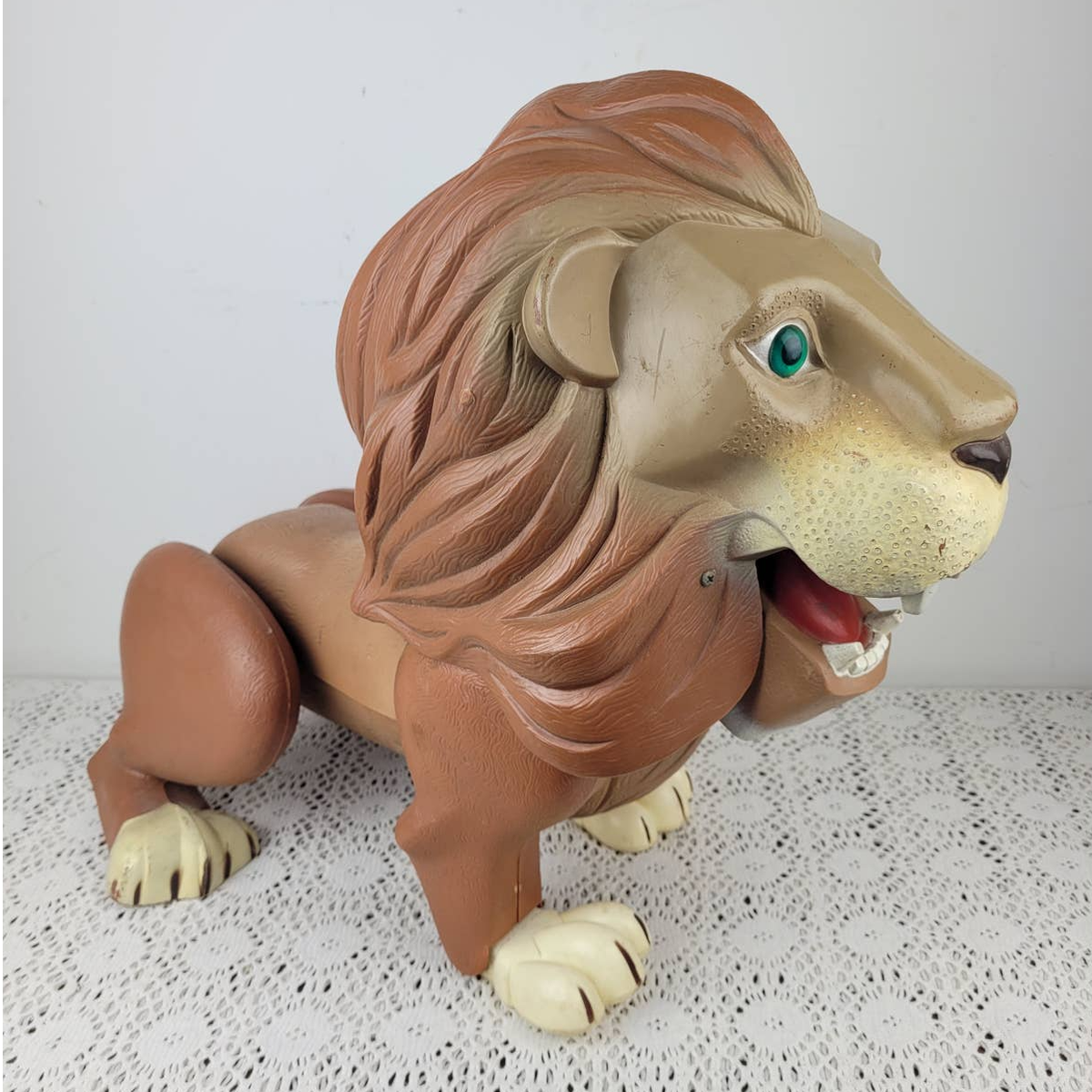 Vintage Irwin Marvin Glass Associates 1963 Battery Operated Dandy