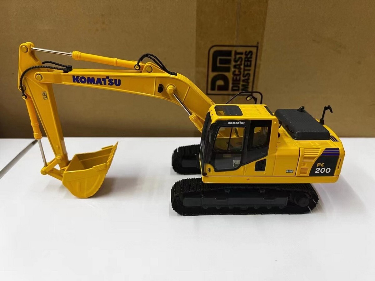 1/43 Komatsu PC200-8MO Hydraulic Excavator with Metal Track