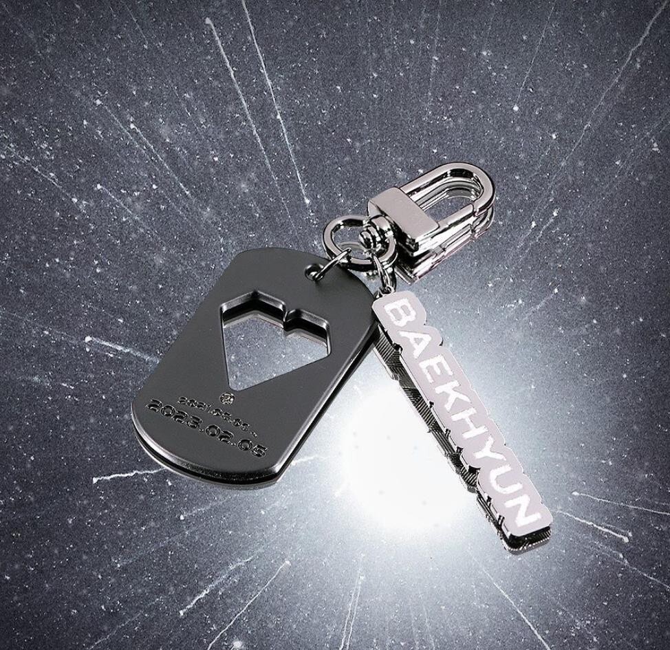 BAEKHYUN EXO SMTOWN MD WELCOME BACK SET NECKLACE & TAG KEYRING KEY
