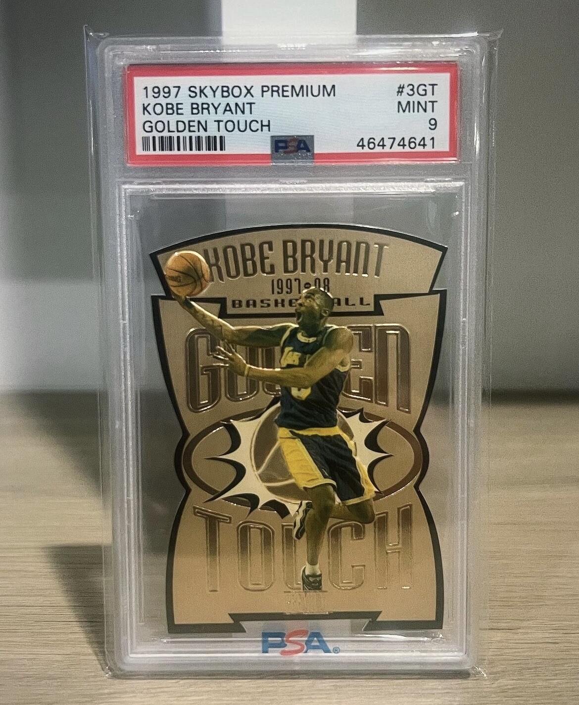 Kobe Bryant 1997 Skybox Premium #3GT Golden Touch Price Guide