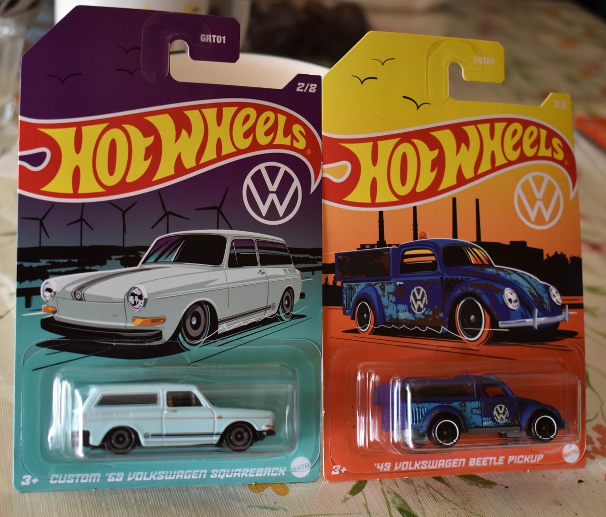 Hotwheels '49 VOLKSWAGEN BEETLE PICKUP & '69 VOLKSWAGEN SQUAREBACK