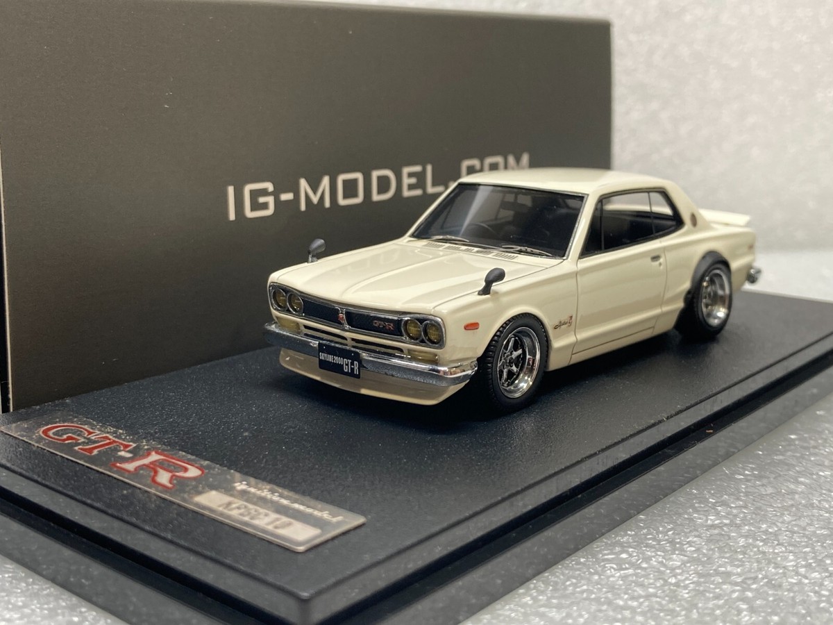 Ignition Model 1/43 IG0230 Nissan Skyline 2000 GT-R (KPGC10) White