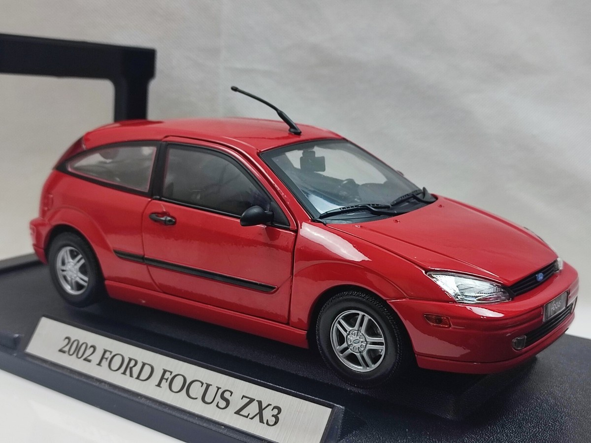 Motormax 1/18 Ford Focus Zx3 Mk1 Red Model Car | eBay