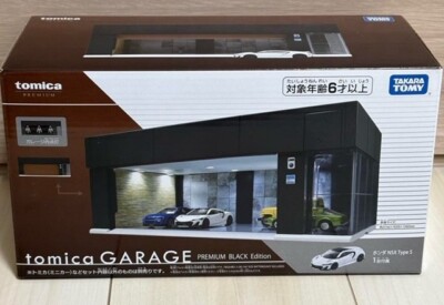 TAKARATOMY tomica GARAGE PREMIUM BLACK Edition Honda NSX Type S