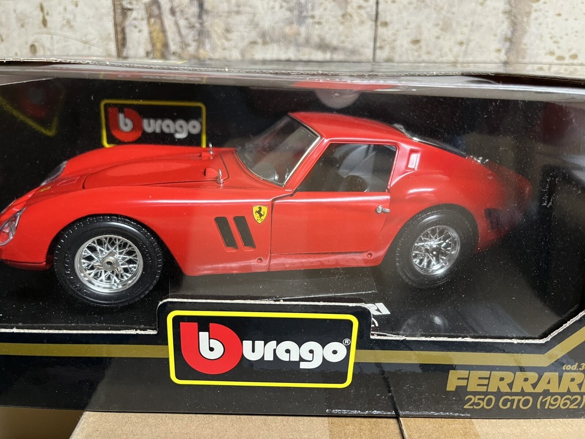 1962 FERRARI 250 GTO RED 1:18 by BURAGO 3011 VINTAGE ORIGINAL