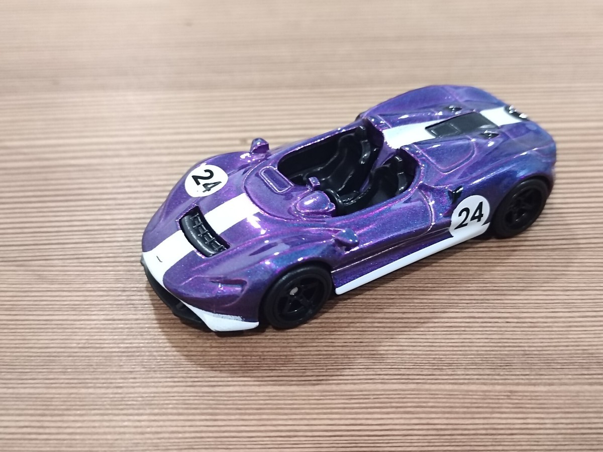 Hot Wheels 2024 Toy Fair Exclusive McLaren Elva Purple Loose 1/64