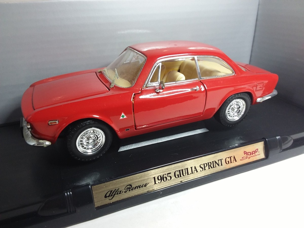 ROAD LEGENDS 1⁄18 ALFA ROMEO GIULIA SPRINT GTA 1965 EN BOITE B3 1/18