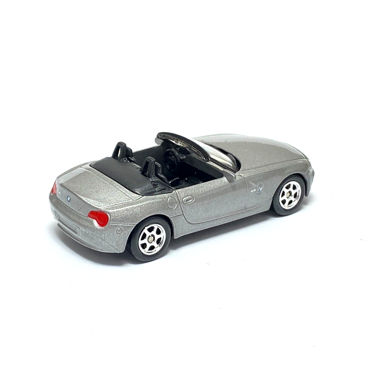 BMW Z4 3.0i E85 Roadster Silver Welly 1:60 1:64 Series 52341 3