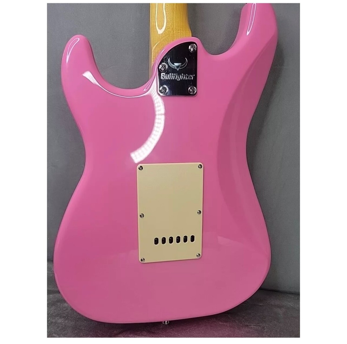 BullFighter Guitar D-120 full size 39