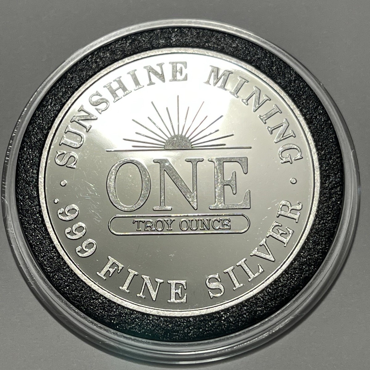 Sunshine Mining-Silver Capitol Idaho 1983 -RARE 1 Troy Oz. .999