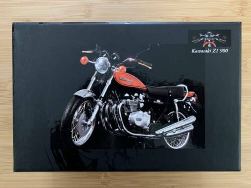 MINICHAMPS 1/12 KAWASAKI Z1 900 Candy Brown 1972 Classic Bike