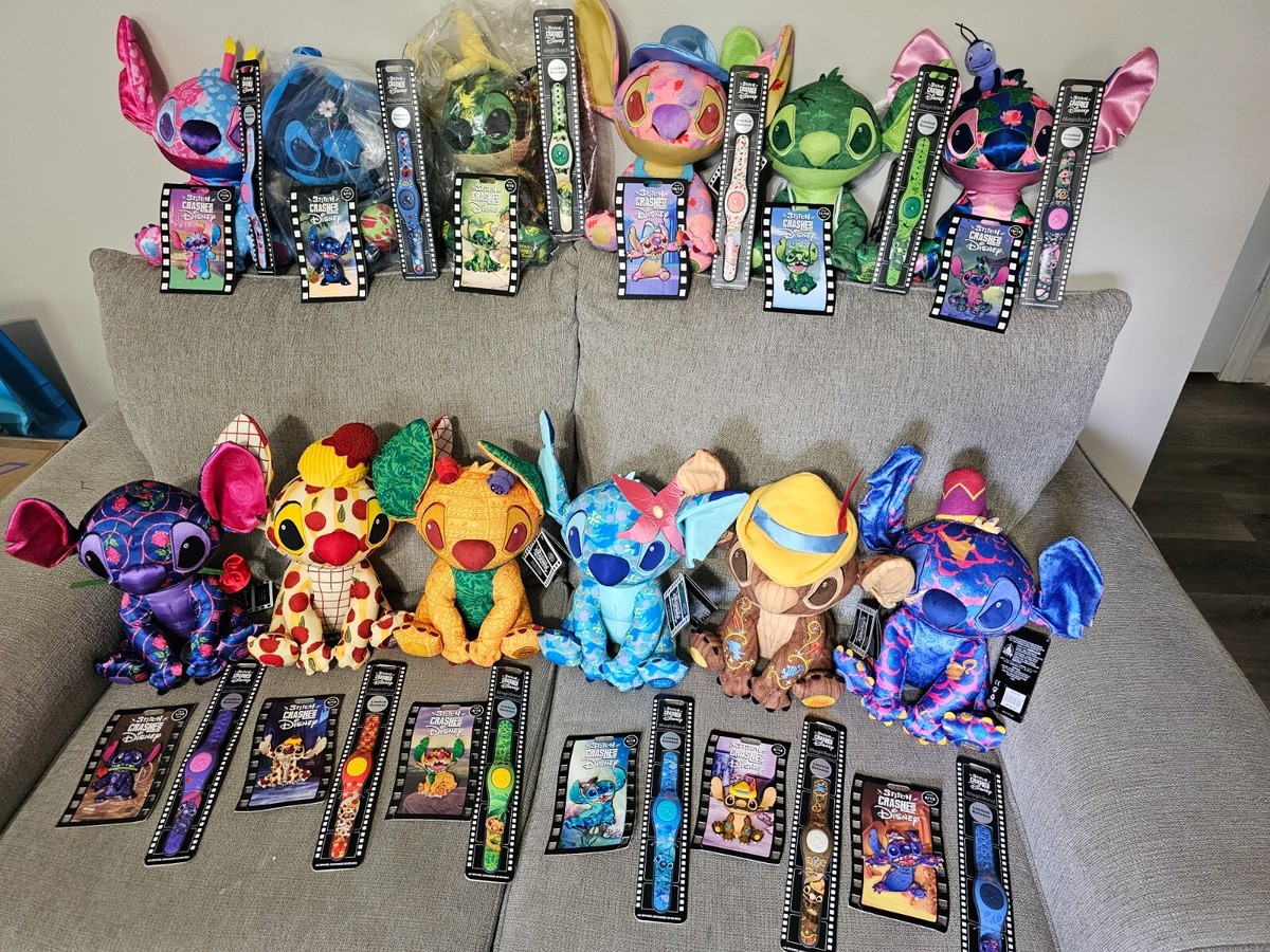 Stitch Crashes Disney Complete Plush, Pin and Magic Band