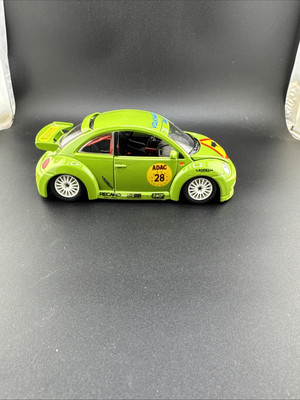 Burago ~ Volkswagen New Beetle Cup (1999) ~ Green #28 ~ 1/24 Scale