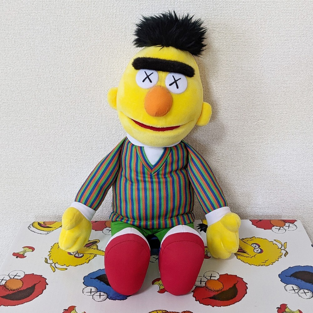 Kaws Sesame Street UNIQLO Plush LIMITED BOX Complete Doll Toy set