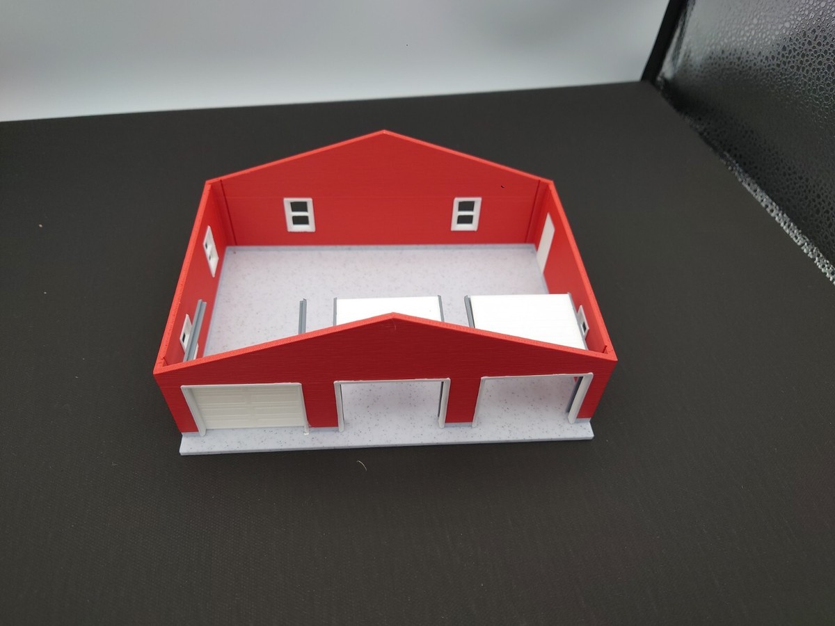 1:64 Scale - RED 3 Car Garage with Opened and Closed Garage Door