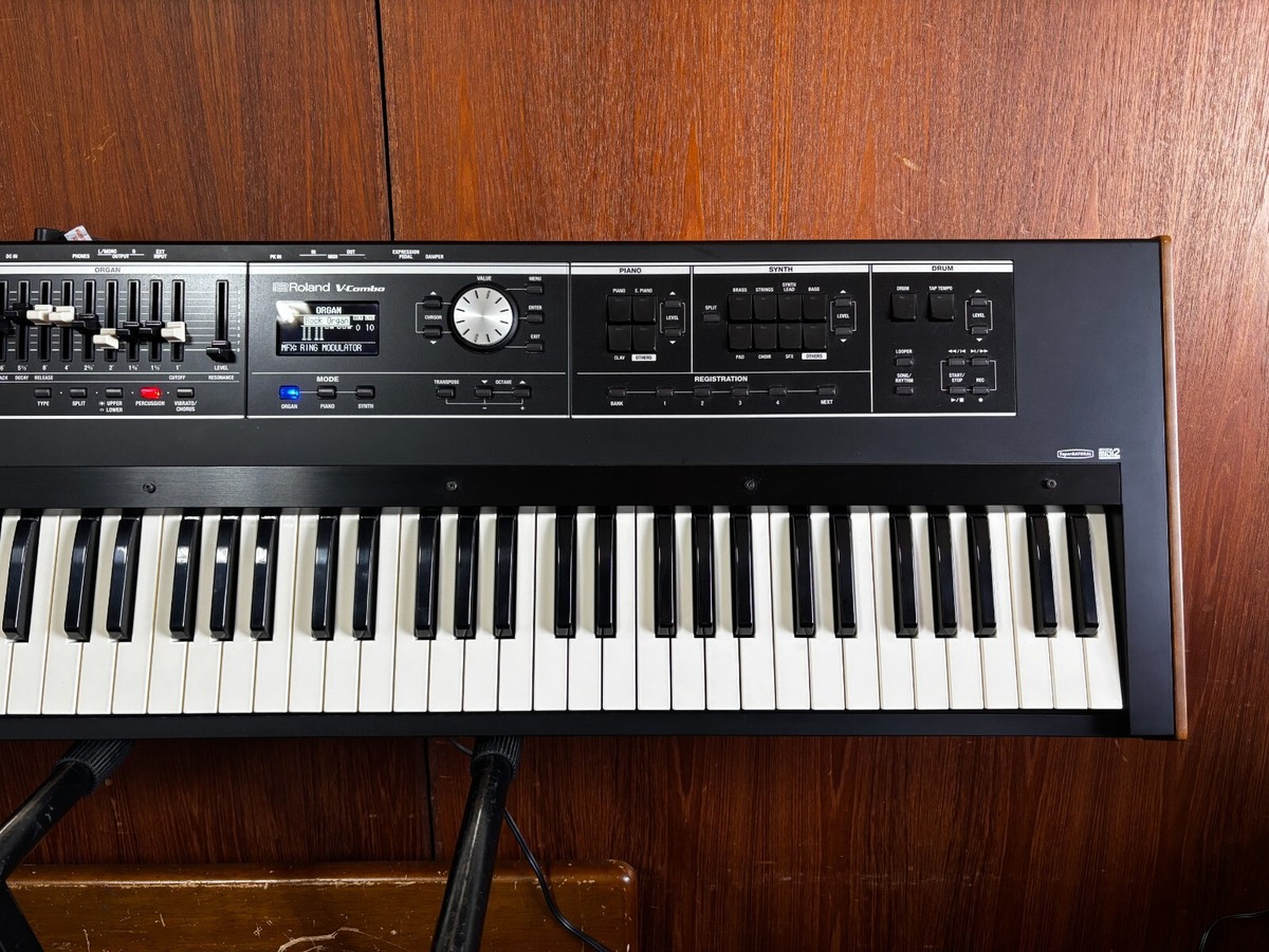 Roland V-Combo VR-730 73-key Live Performance Keyboard w/ bag | eBay