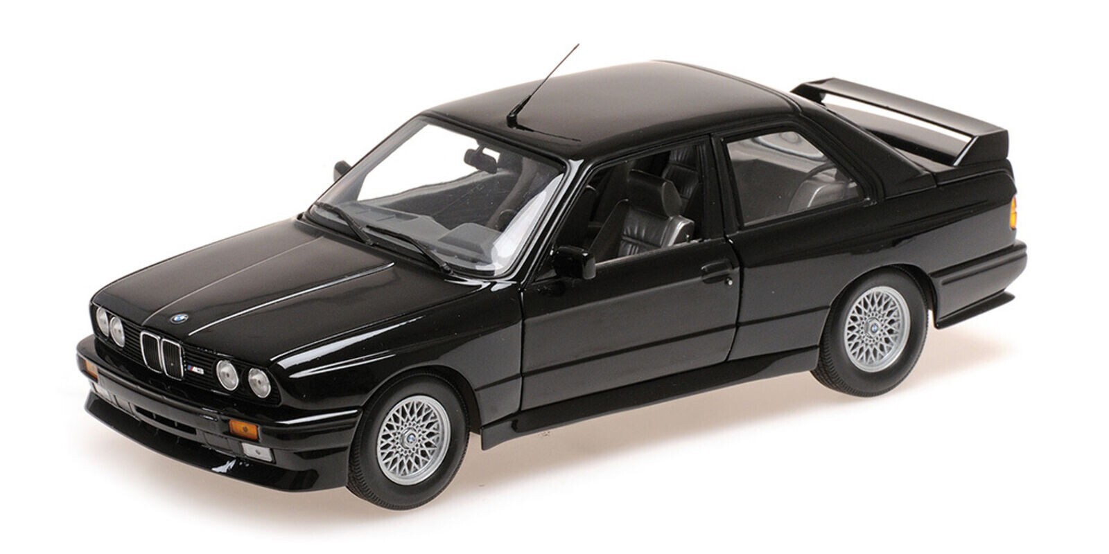 1/18 BMW 3 Series M3 (E30) 1987 Black Die-cast Model Car by