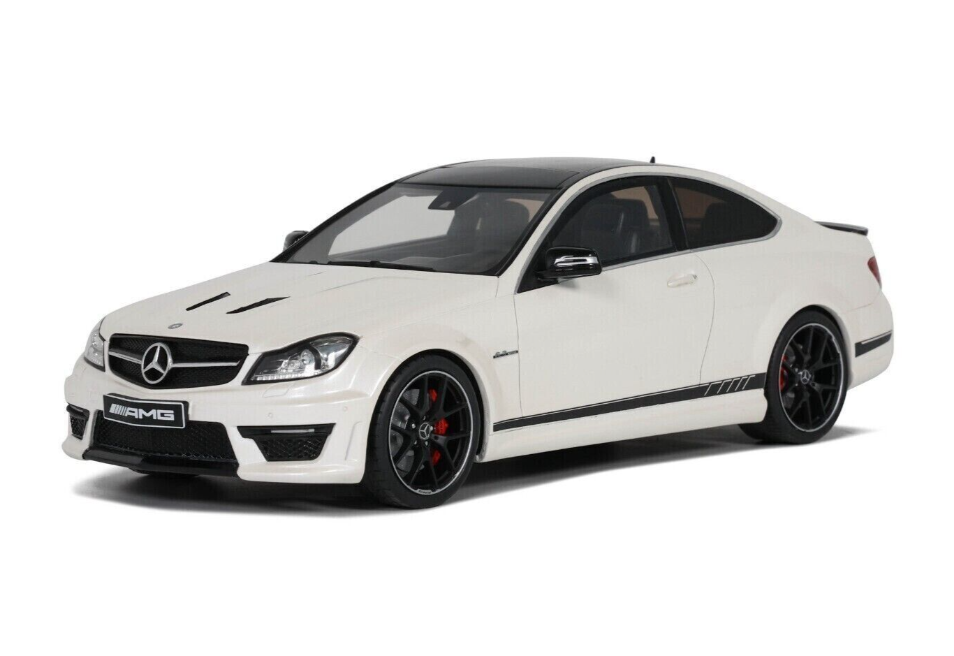 1/18 Mercedes Benz C63 AMG W204 Edition 507 White 2014 Model by GT