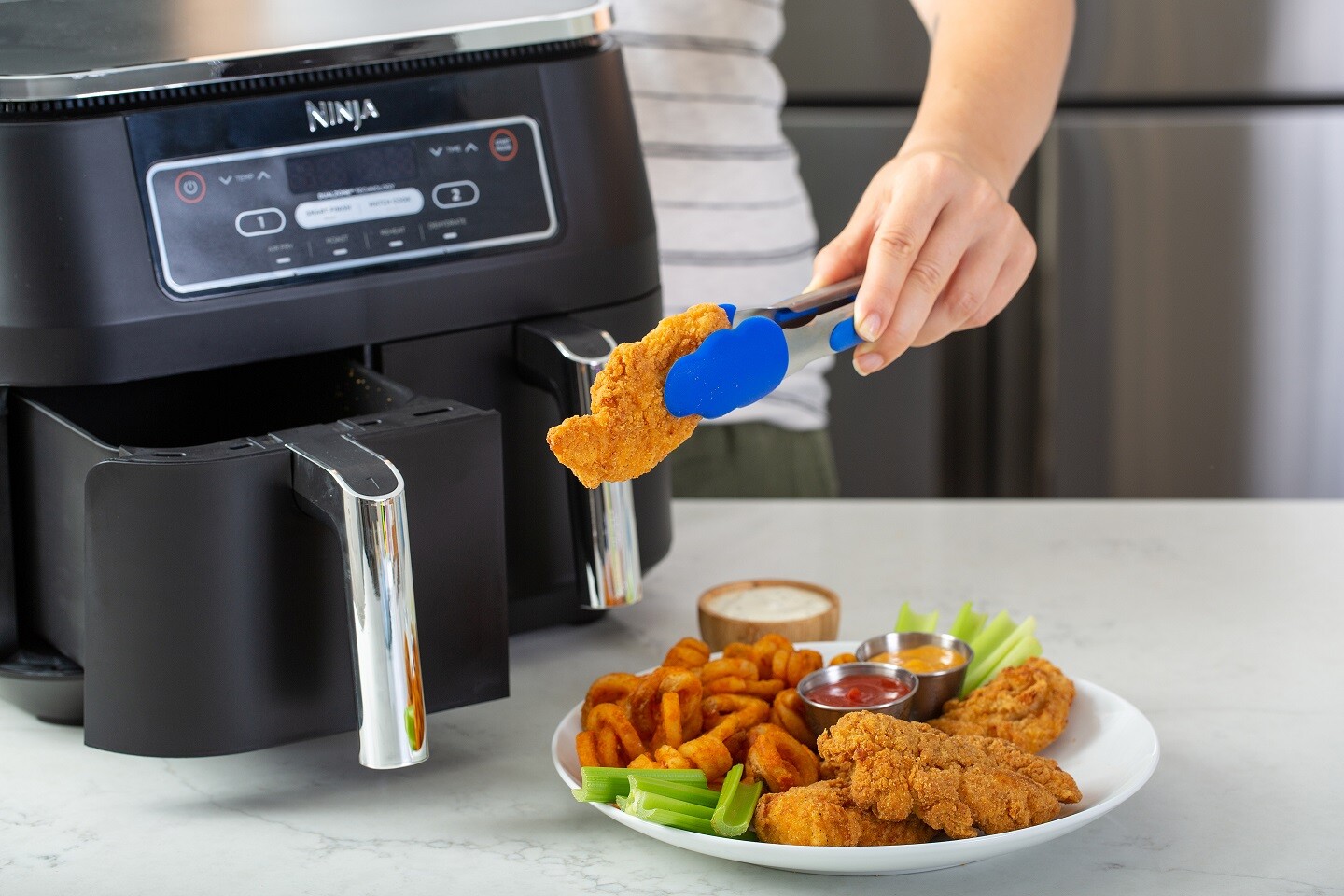 Ninja DZ100 Foodi 4-in-1 2-Basket Air Fryer DualZone Technology, 8