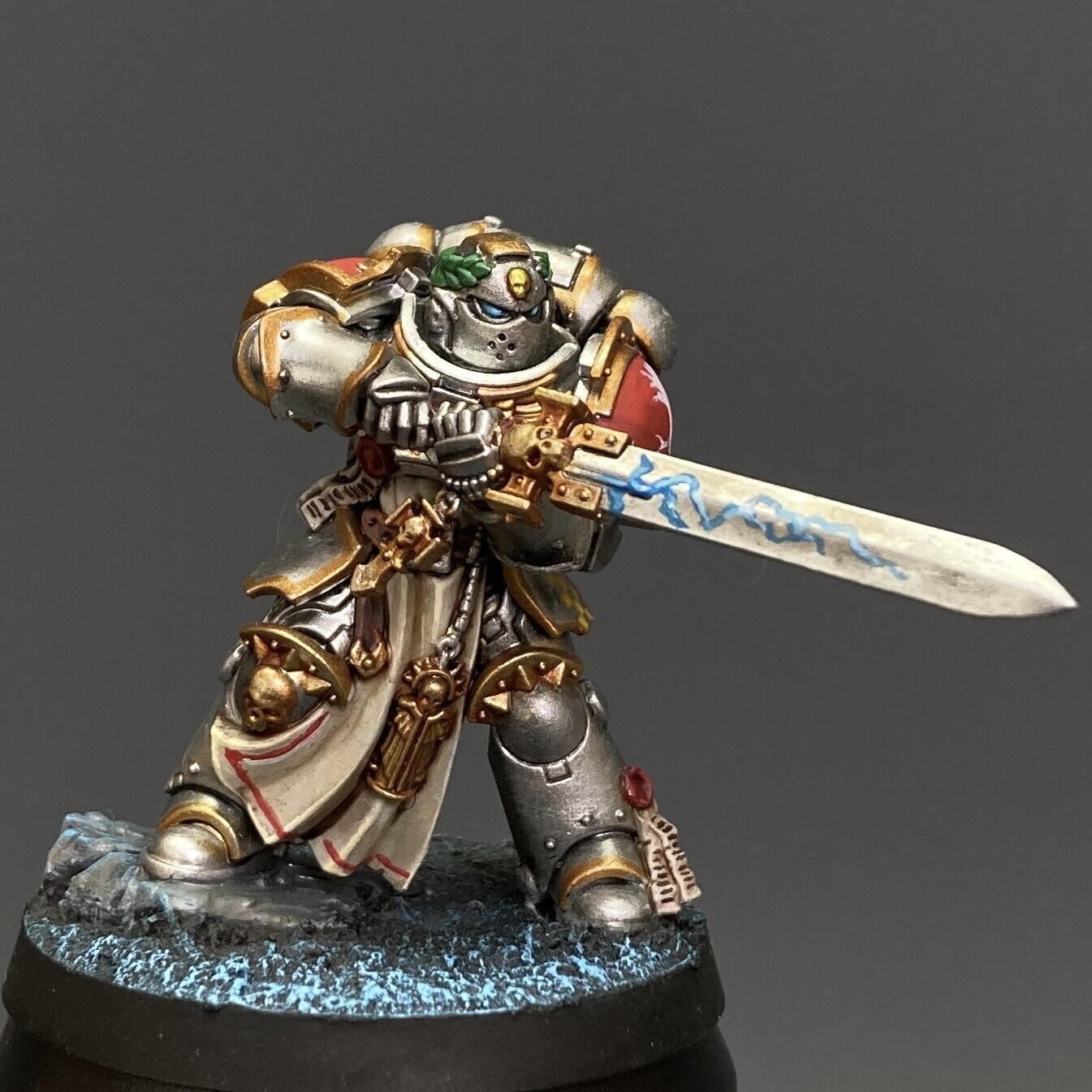 Warhammer 40K PAINTED Primaris Company Champion Space Marines HQ w