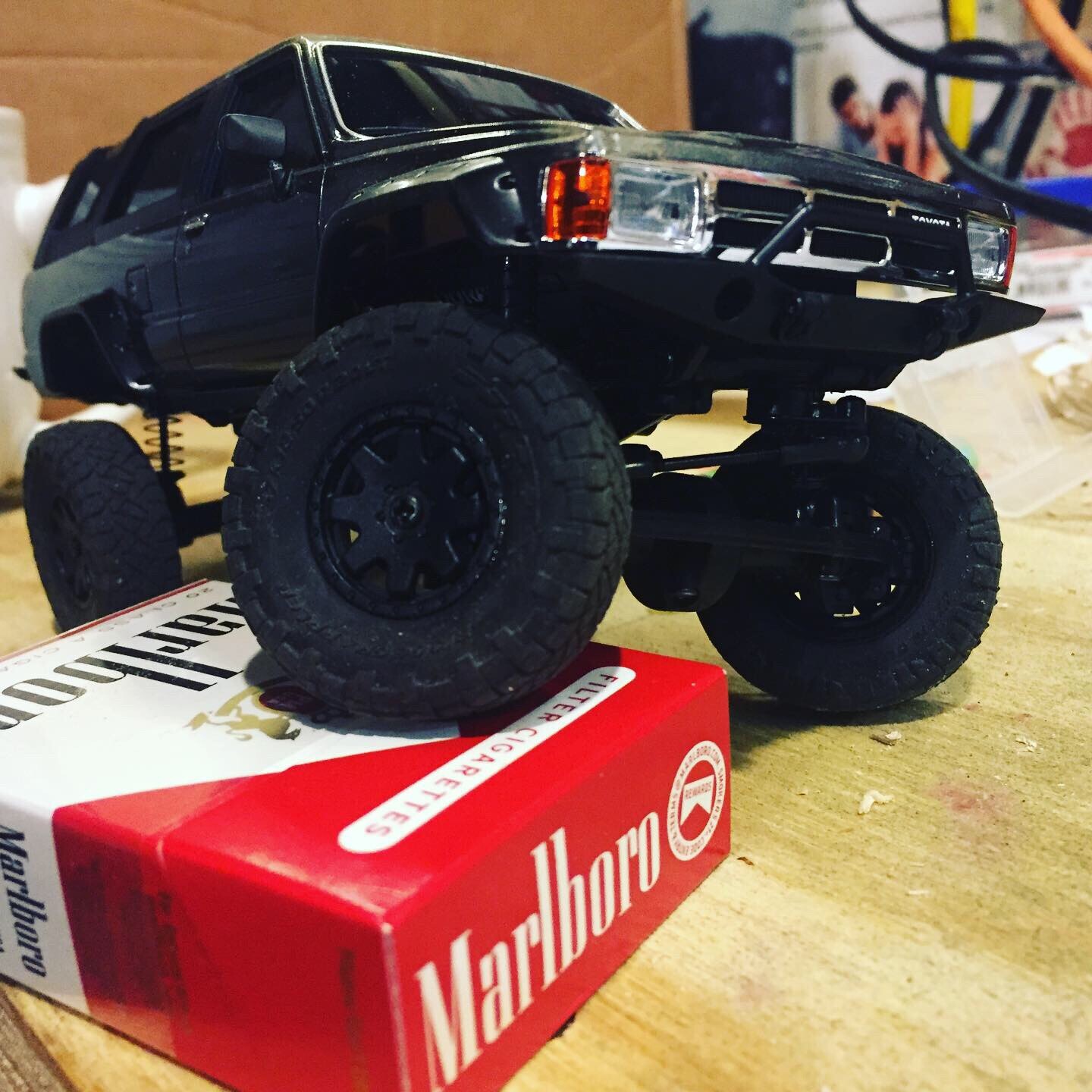 Kyosho MINI-Z 4×4 Readyset Toyota 4Runner/Hilux Surf 32522MR Red