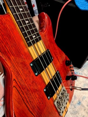 Charvel CDS-045 Pearl Medium Red Made in Japan Electric Guitar