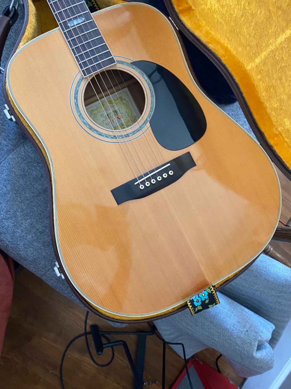 SUZUKI F-200 Vintage 70's Acoustic Guitar- Exc Cond w HSC | eBay