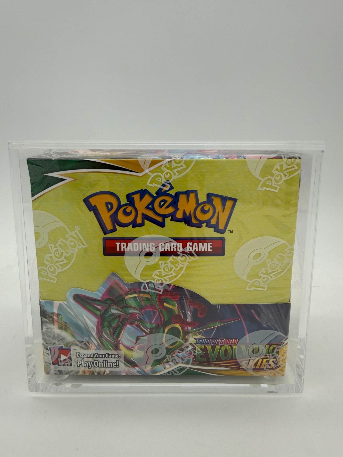Pokémon TCG Evolving Skies Booster Box 36 Packs Factory Sealed