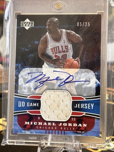 MICHAEL JORDAN 2004-05 Upper Deck UD Game Jersey 5/25 #AGJ-MJ Auto