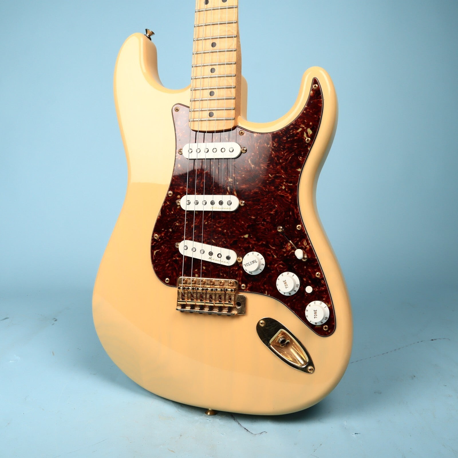 2005 Fender Mexico Deluxe Player Stratocaster Ash Honey Blonde MIM