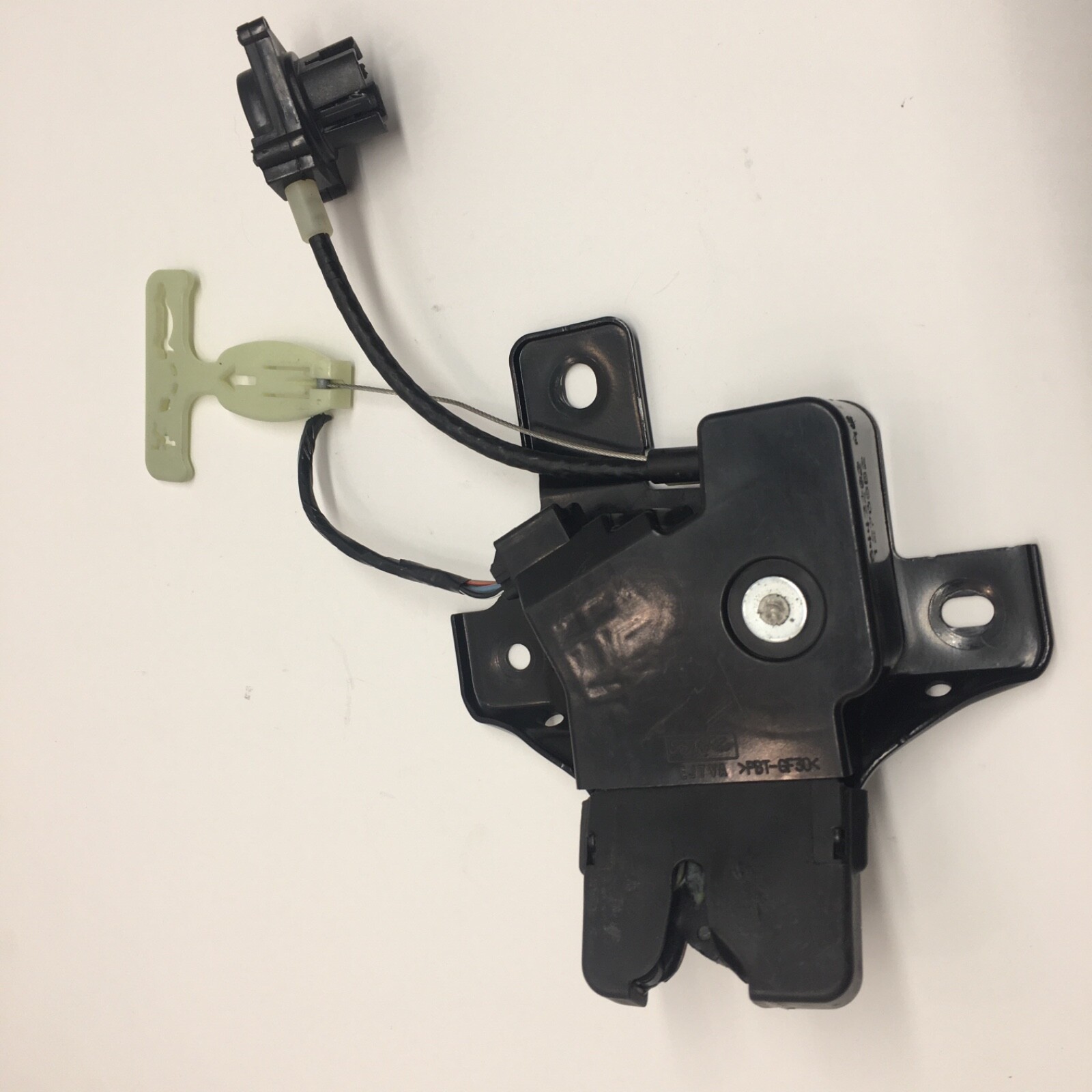 2008 2009 Ford Focus Sedan OEM Trunk Latch Lock Actuator 8S4Z
