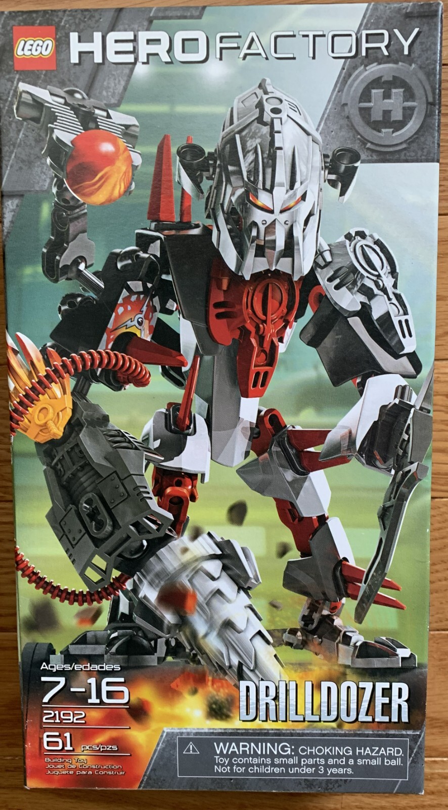 LEGO 2192 HERO Factory: Drilldozer LEGO Retired Hard to Find Set