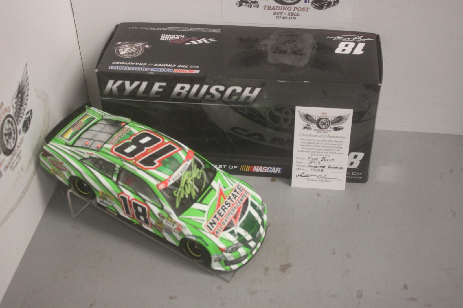 2014 Kyle Busch Interstate Batteries 1/24 Action NASCAR Diecast