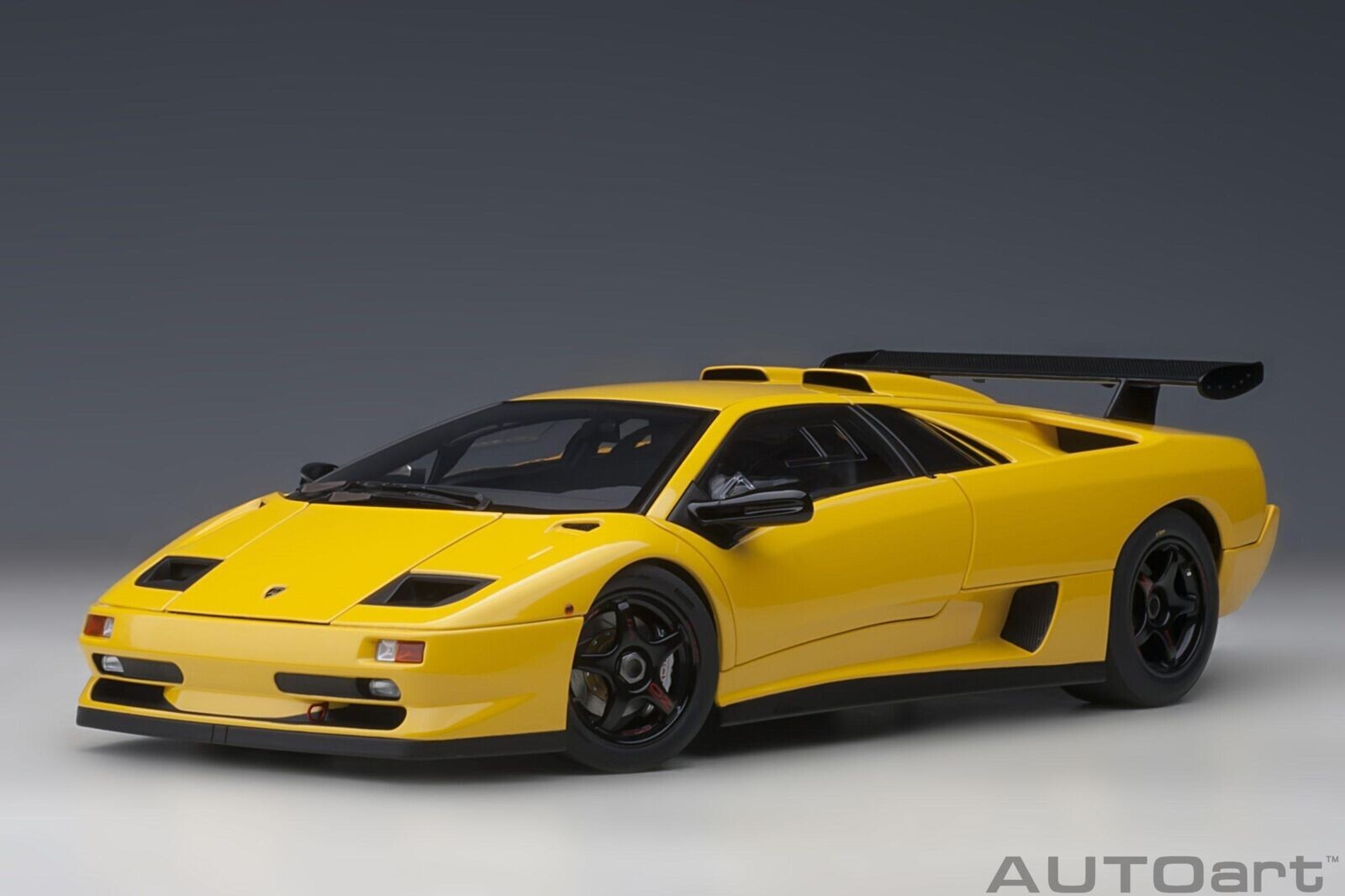 1/18 Lamborghini Diablo Sv-R (Superfly Yellow) Model Car By