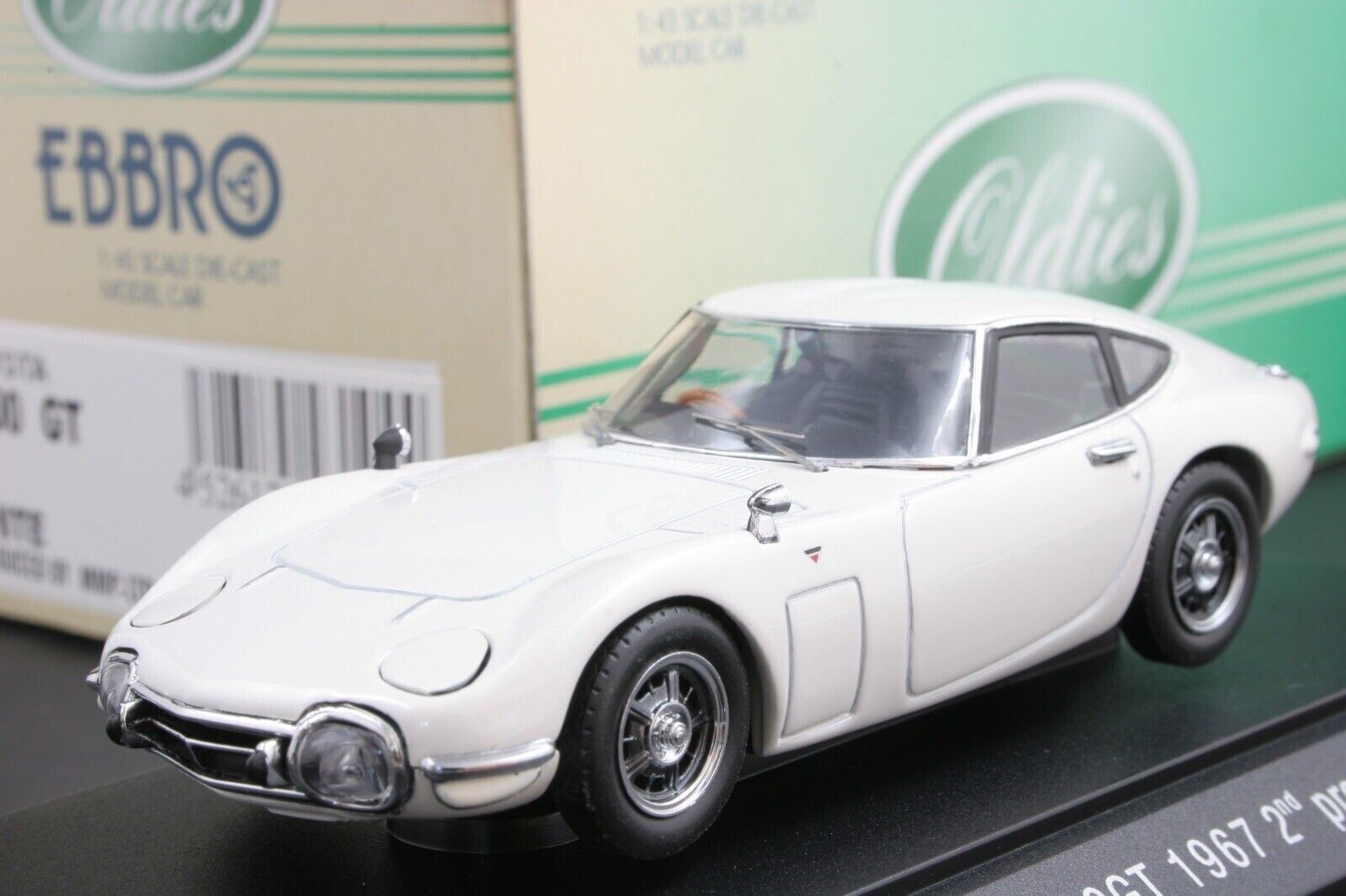 Ebbro 43104 1:43 Scale Toyota 2000 GT (1967) Die Cast Model Car