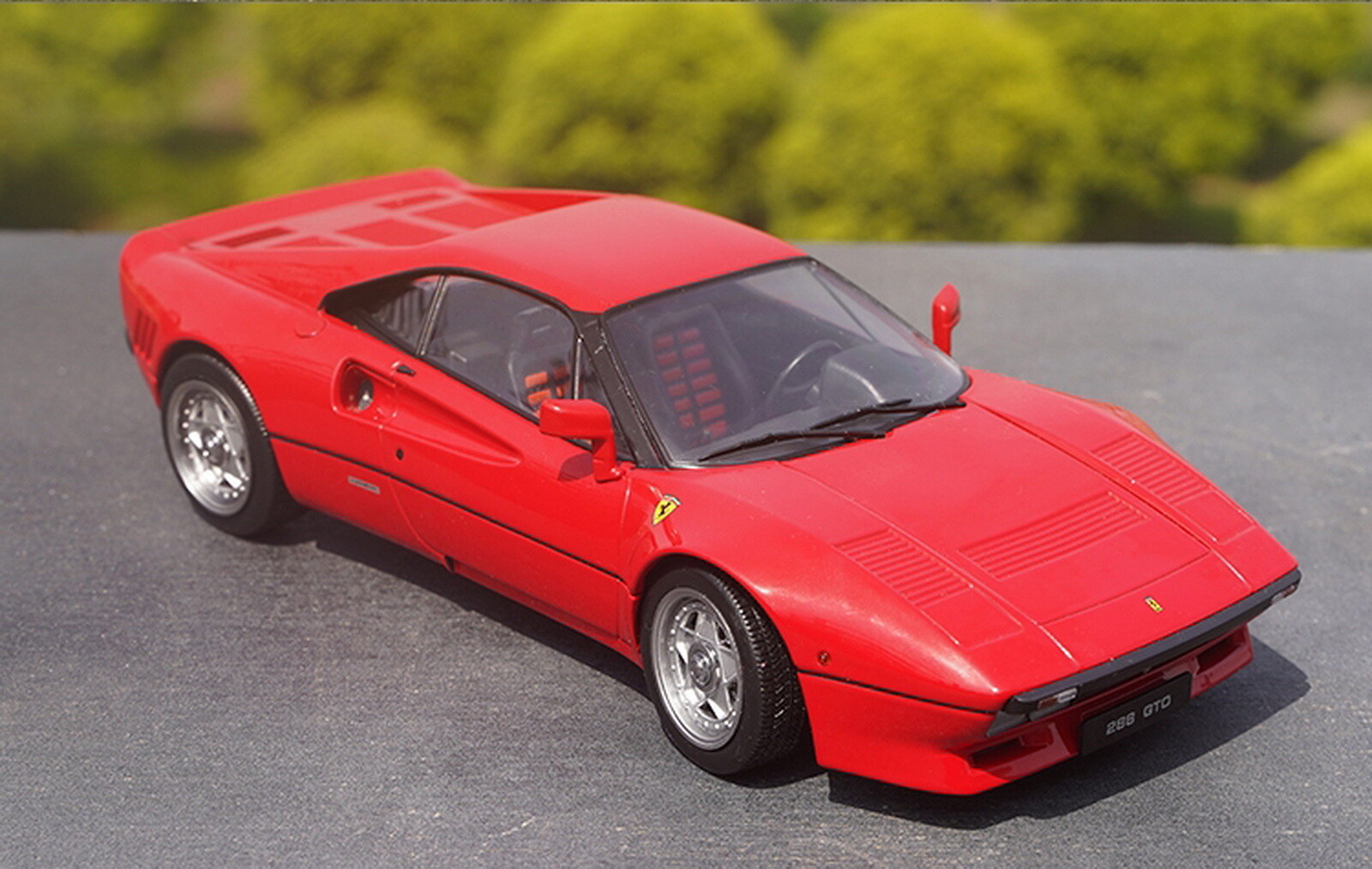 1/18 KK-Scale Ferrari 288 GTO 1984 Red Diecast Car Model Doors