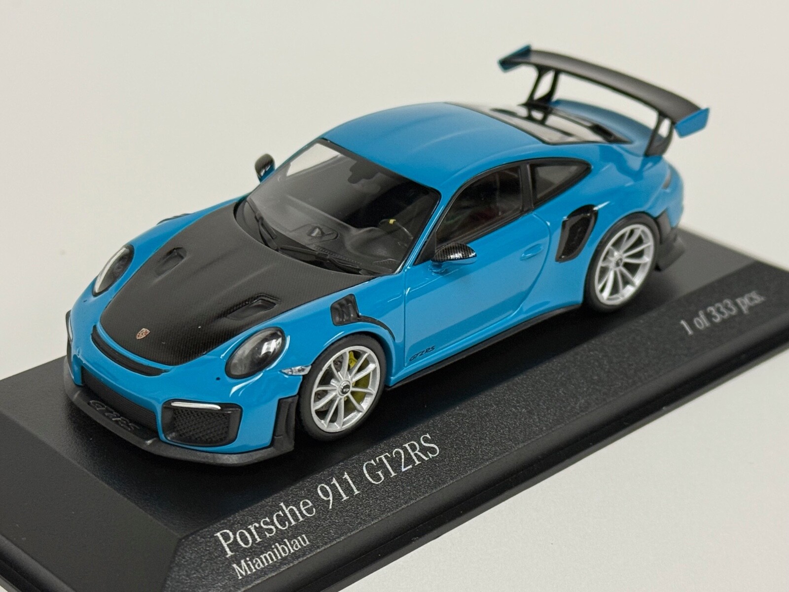 1/43 Minichamps Porsche 911 GT2 RS ( 991.2 ) 2018 Blue 413 067275