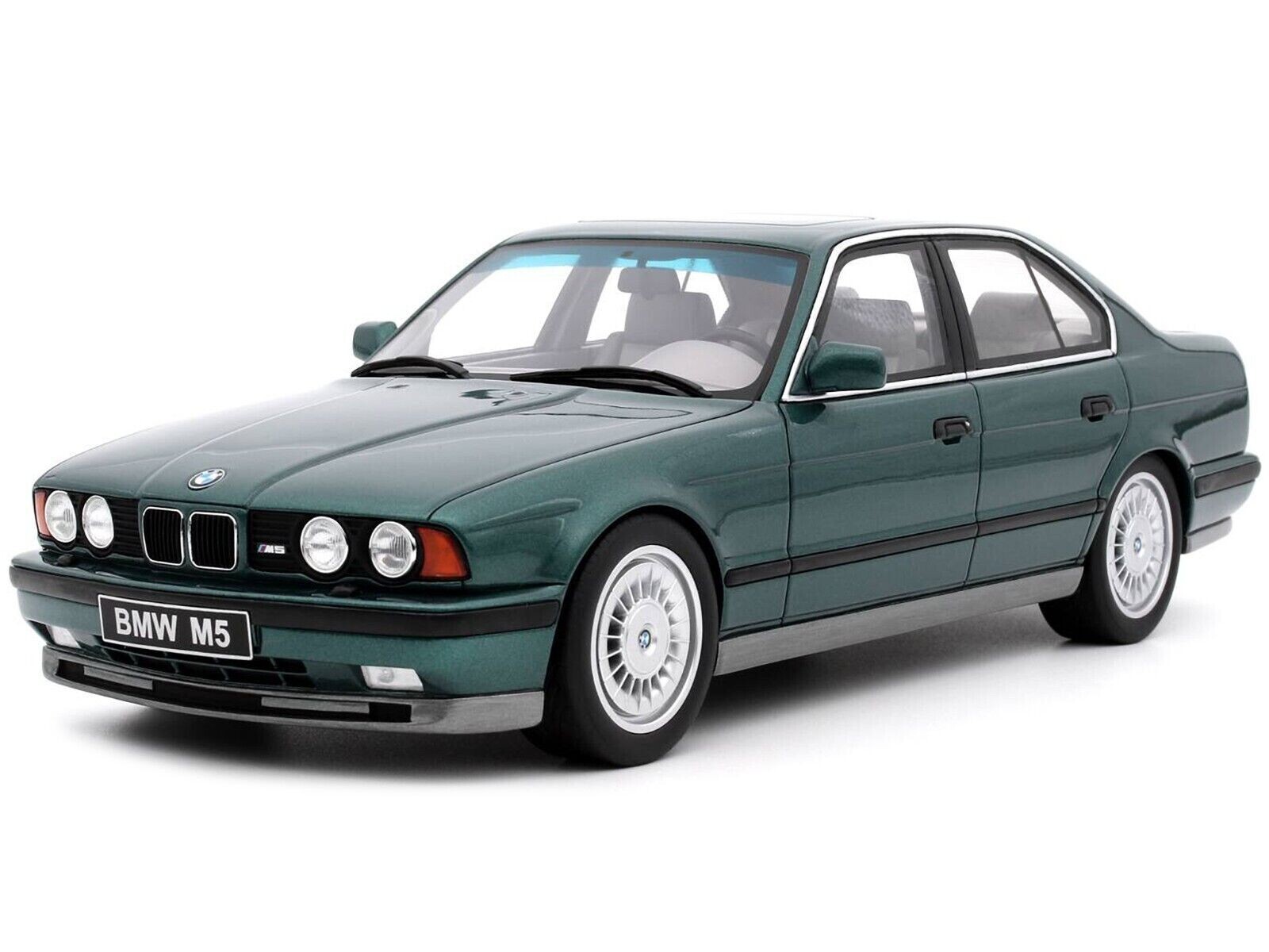 1/18 BMW M5 E34 Lagoon Green 