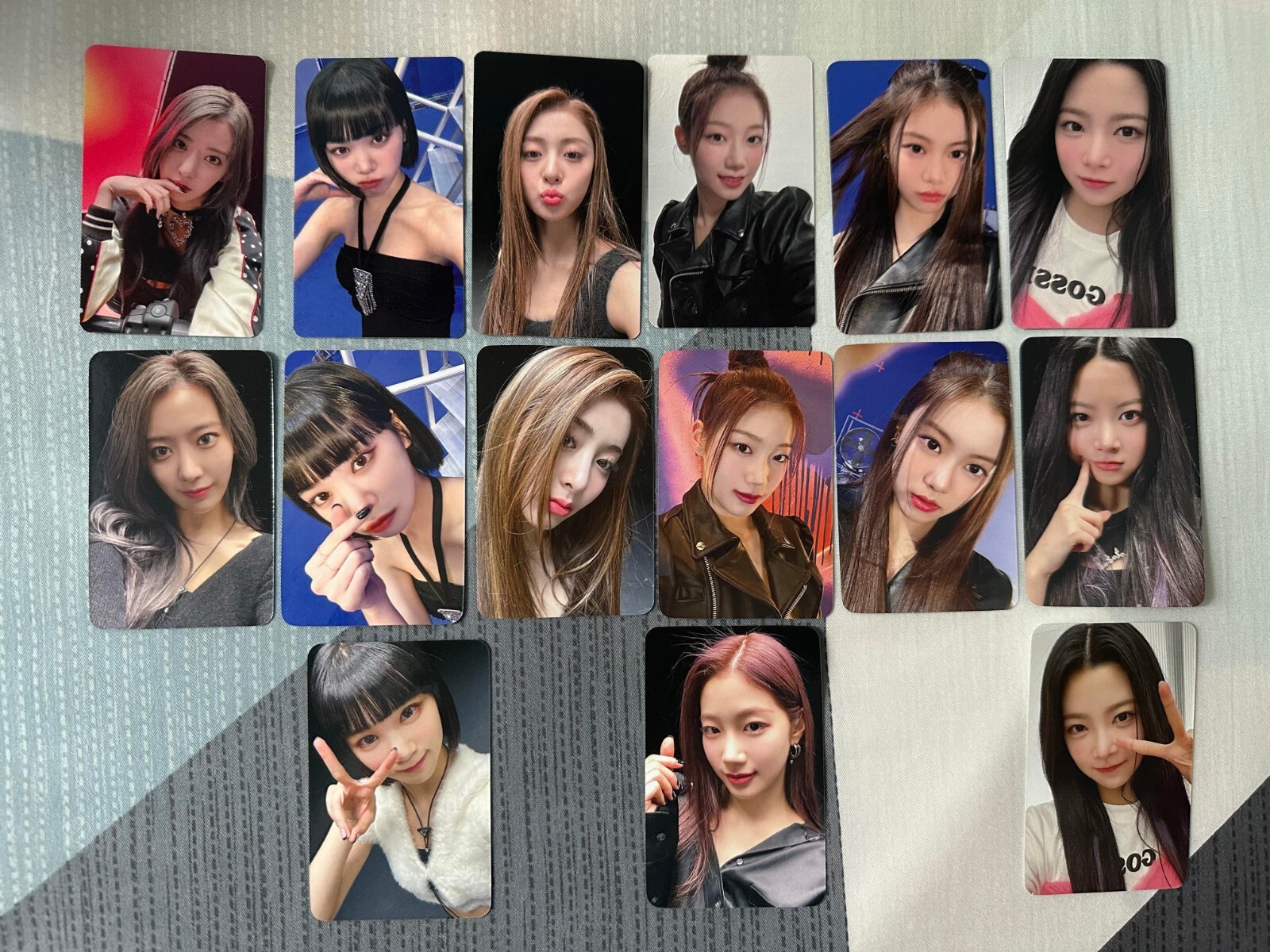 LE SSERAFIM OFFICIAL FEARLESS ALBUM SHOPEE TOU PHOTOCARD Sakura