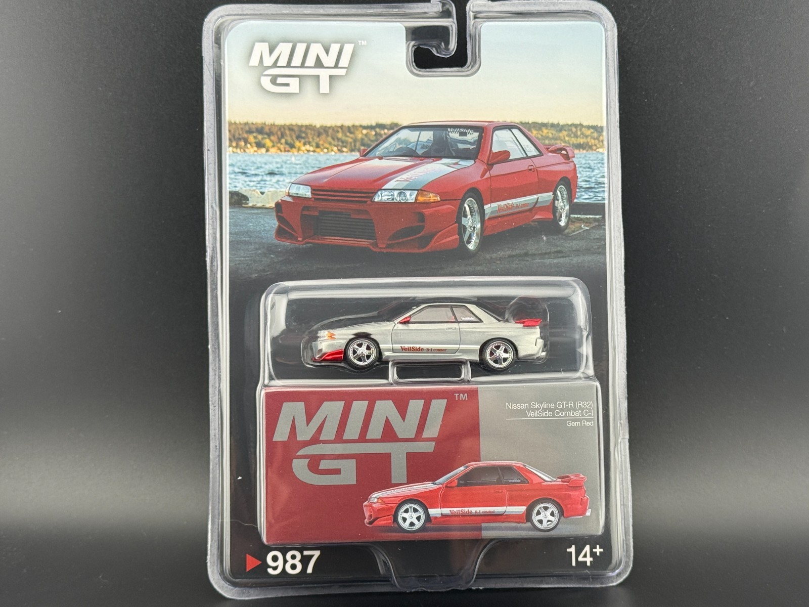 Mini GT Nissan GT-R (R32) VeilSide Combat C-I – Gem Red #987 1/64