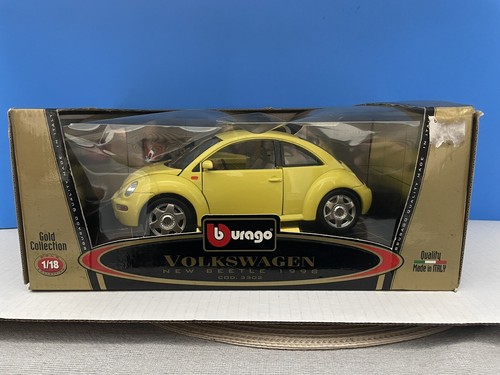 Volkswagen Beetle 1998 BBurago Gold Collection 1/18 Diecast Metal