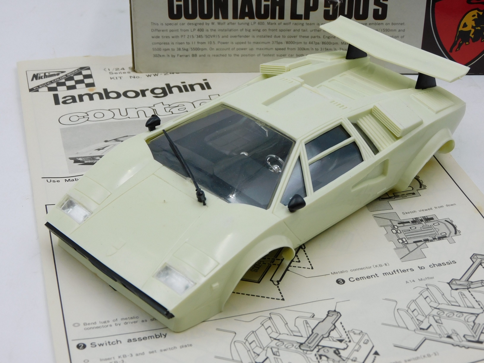 Nichimo Lamborghini Countach LP500 S 1/24 Vintage Plastic Kit