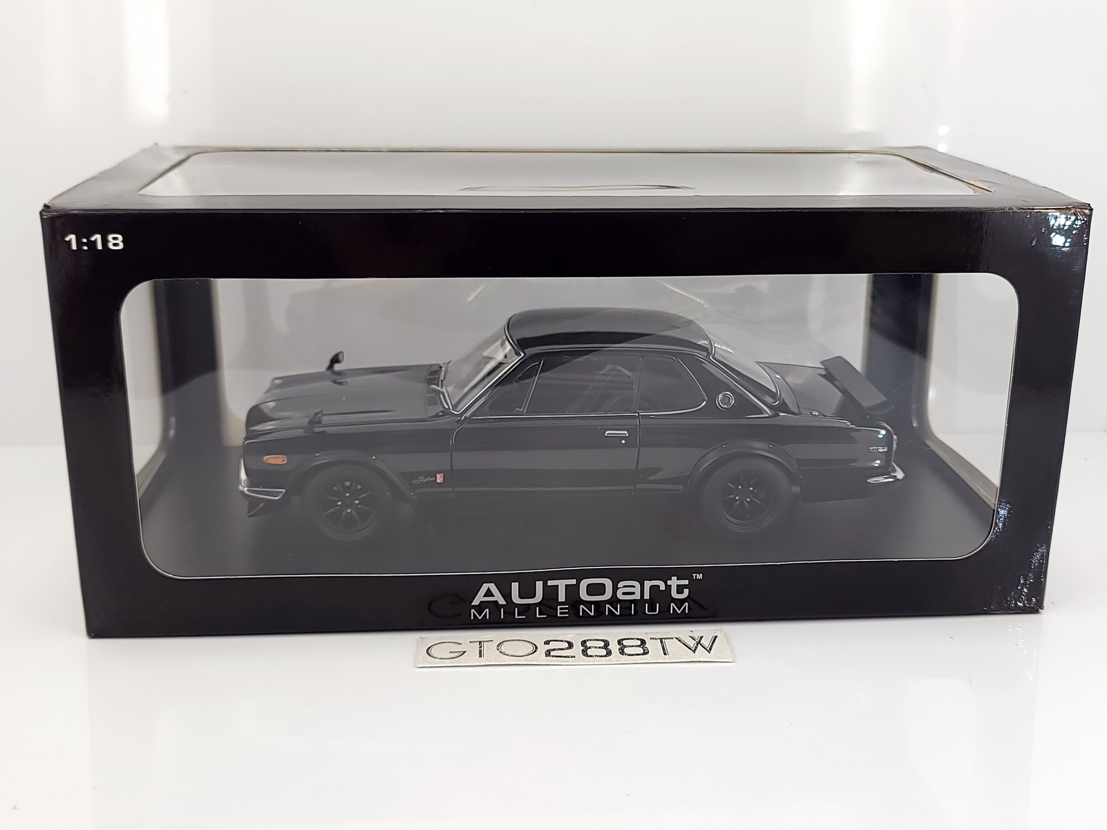 AUTOart 1:18 scale Nissan Skyline 2000 GT-R (KPGC10) Tuned Version