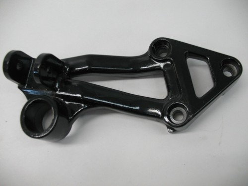 N.O.S. 1990-1991 KAWASAKI NINJA ZX1100 RIGHT PEG BRACKET | eBay