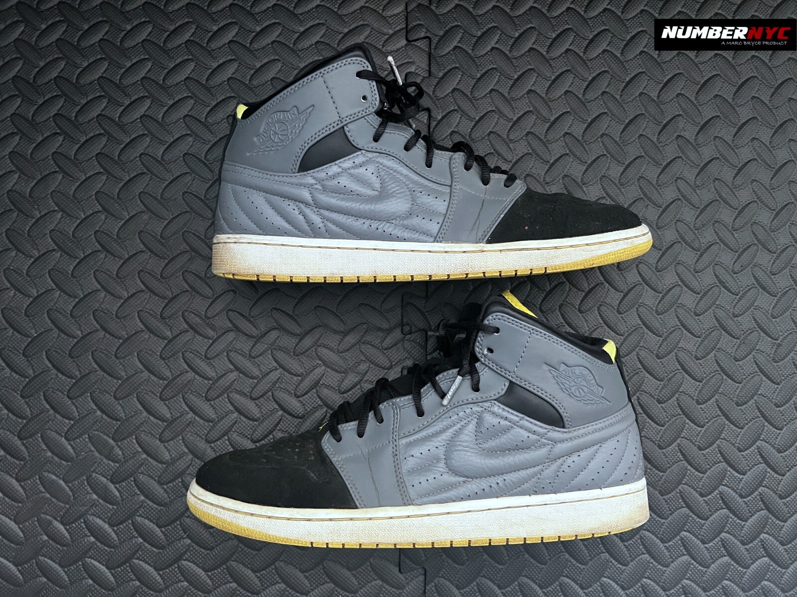 Jordan 1 Retro 99 Cool Grey Black Vibrant Yellow 654140-032 Men