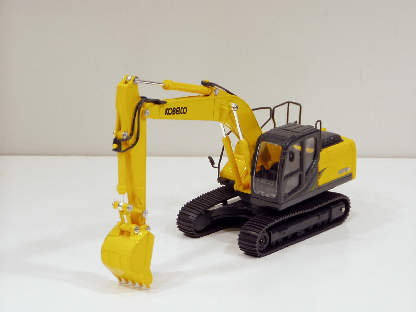 Kobelco SK210LC-9 Excavator - 